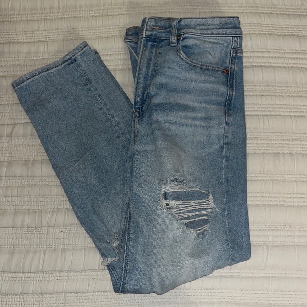 american eagle ripped jeans